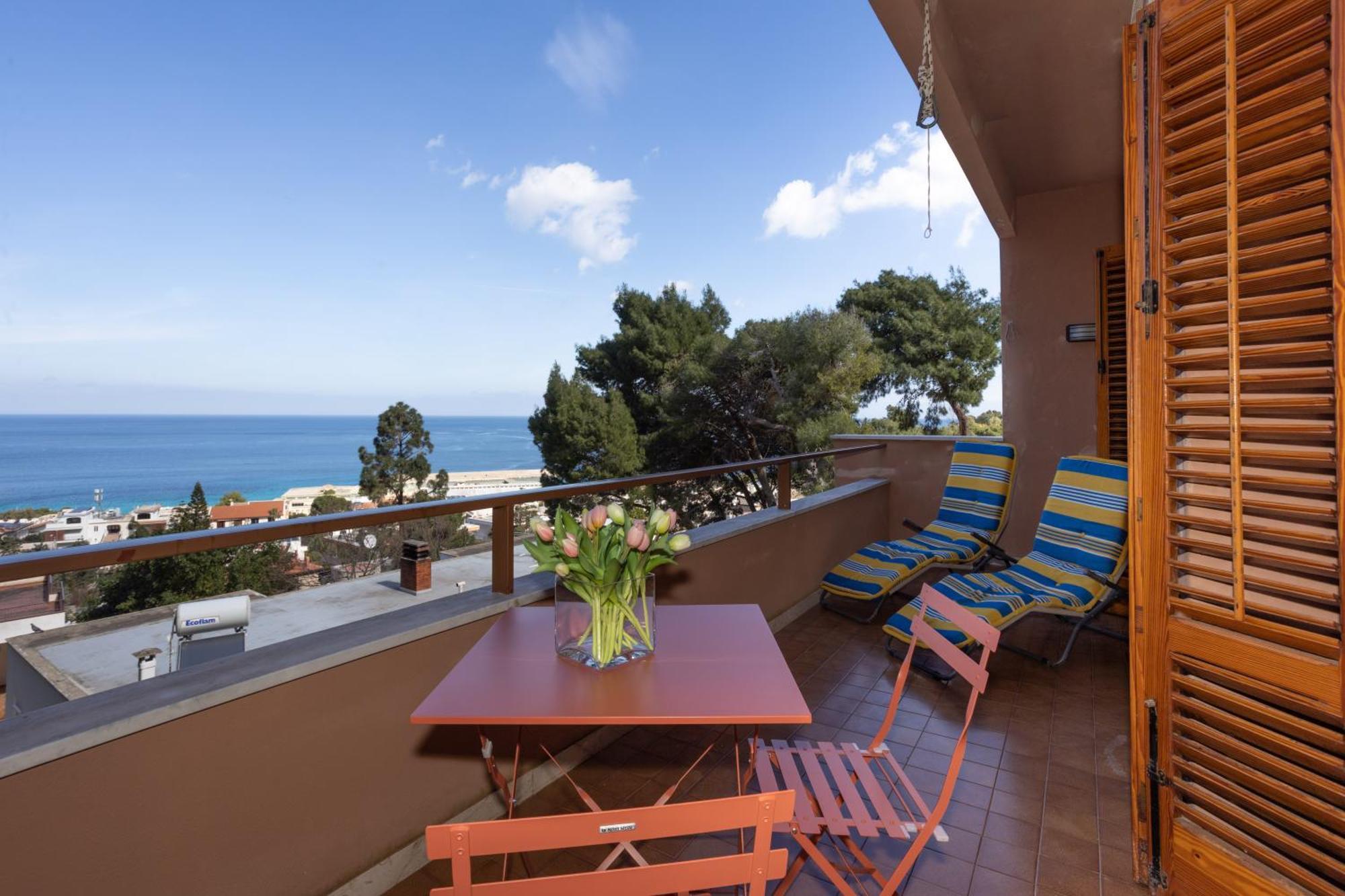 Villa Nel Verde Sul Mare, Mondello, Palermo Exterior foto